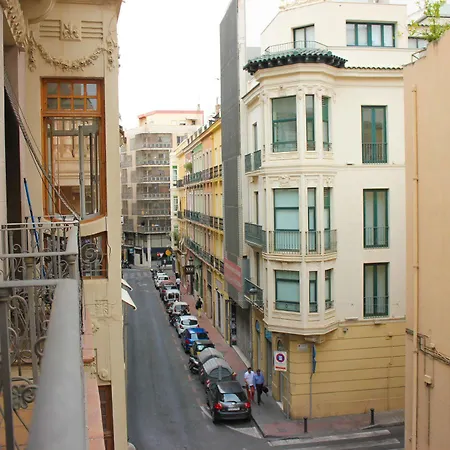 Bennecke Bailen Apartment